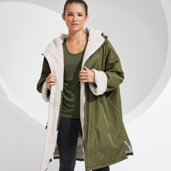 TriDri® All-seasons waterproof changing robe Thumbnail